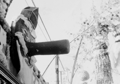 戦災を免れ、残ったお店で戦後再開